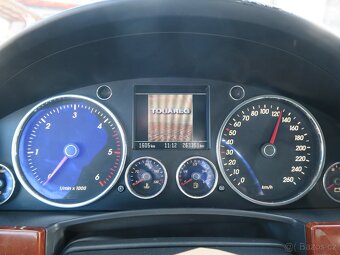 Volkswagen Touareg 3.0 TDI 165 kW 4X4 - 9