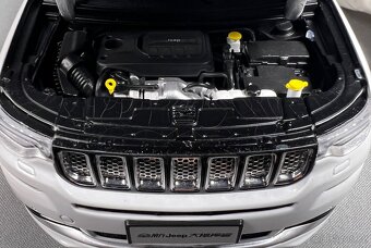 Jeep Grande Commander 1:18 - 9