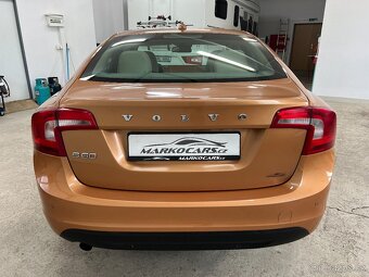 Volvo S60, 2.0D 120KW AUTOMAT KŮŽE TOP 1.MAJITEL+SADA KOL - 9