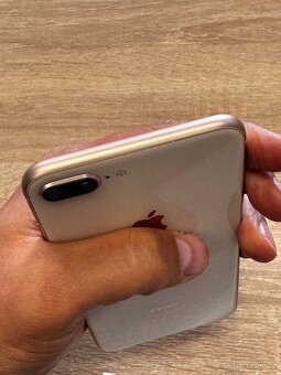 iPhone 8 plus 64GB GOLD - 9