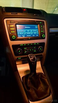 ŠKODA Octavia II Combi Elegance 2.0 TDI 103kW 2011 - 9