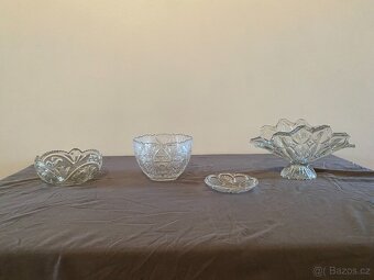 Skleněné mísy, tácy a podnosy - 9