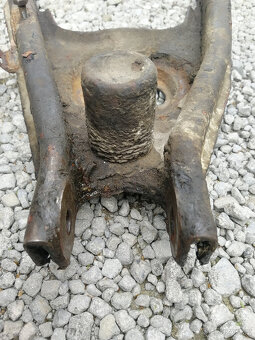 Spodní rameno škoda 1000mb - 9