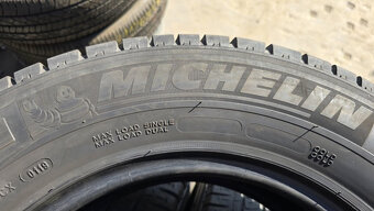 Letní pneu 235/65/16c Michelin - 9
