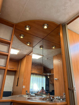 Karavan Adria Adora 462 PU, PŘEDSTAN, MOVER, SUPER STAV - 9