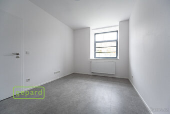 Exklusivní byt v industriálním stylu 2+kk, 62,4m2, zahrada 8 - 9
