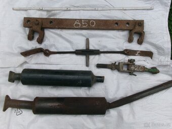 prodám komplet.nápravu 18"kola, nádrž, závěsnou lištu, vola - 9