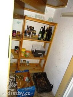 Rodinný dům, zahrada a pozemek v obci Městečko, okr. Rakovní - 9