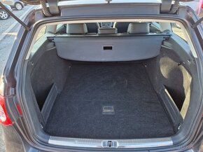 Volkswagen Passat 1,9 TDI 77 KW Highline - 9