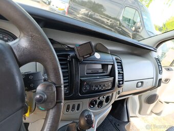 Renault Trafic 2.0 DCi long klima tažné 84kw - 9