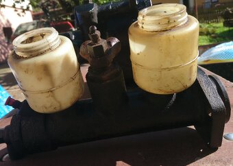 Prodám na IFA W50 větší množství náhradních dílů - 9