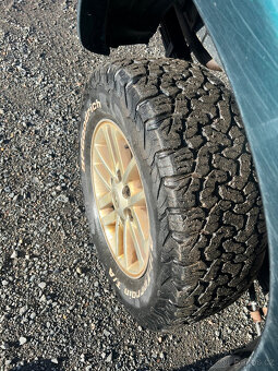 TOYOTA HILUX DOUBLE CAB 3 l Di - 9