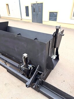 Posypavač krajnic,stranový finišer krajnic - 9