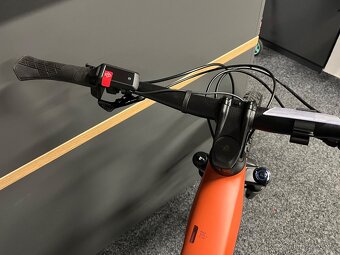 CUBE Reaction Hybrid RACE 800 vel.L 2026 NOVÝ MODEL or.mat - 9