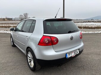 Volkswagen Golf 5 2.0TDI - 9