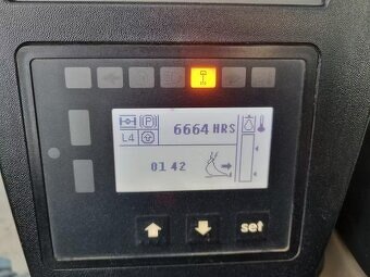 CASE WX 148 kolové rypadlo 16,5 t - 9