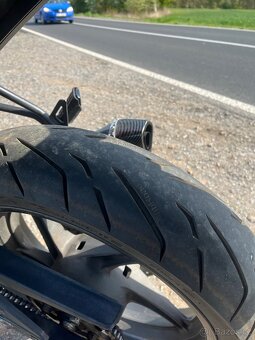 Honda CBR 125R - 9