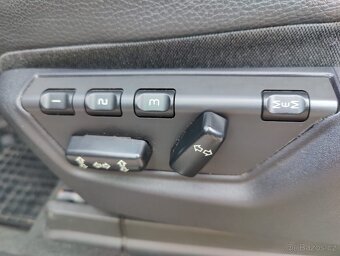 Volvo XC90 2,4 D AWD/servis/TOP/bezkoroze - 9