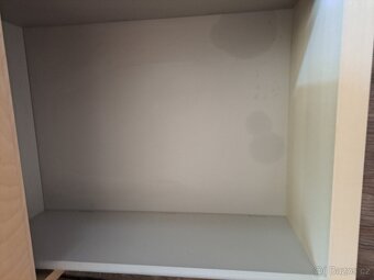 Dva noční stolky (komody) Ikea Malm - 9