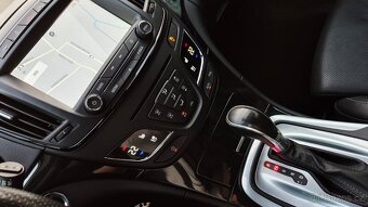 Opel Insignia OPC line, facelfit, 2.0CDTi 143kW, DPH - 9