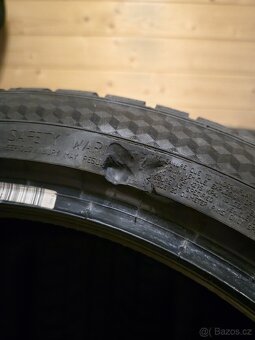 Zimní pneumatiky Continental 235/45 r20 - 9