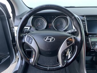 Hyundai I30 1.6 CRDi , 82 kW nafta, 2013 - 9