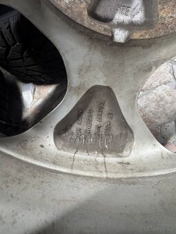 Chrysler Pacifica komplet zimní kola 235/65 R17 - 9
