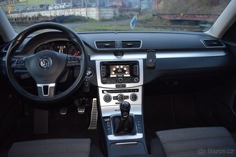 Volkswagen Passat 2,0 TDi ALLTRACK,PR.SERVIS - 9