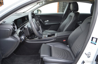 PRODÁM MERCEDES BENZ A 180D NOVÝ MODEL 2022 119.000KM DPH - 9