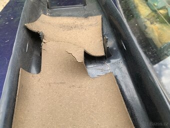 P: Díly BMW e36 B-sloupky - 9