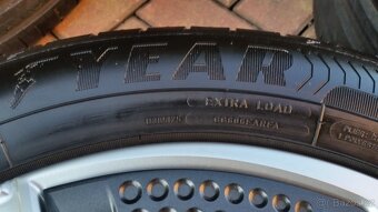 Letní sada ŠKODA Fabia 4 5x100 R16 zánovní TOP stav - 9