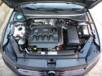 VW PASSAT TDI 176kW R-line DSG Tažné Webasto ACC DCC ALU19 - 9