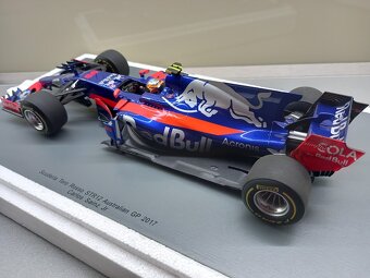 F1 TORO ROSSO STR12 AUSTRALIE 2017 CARLOS SAINZ SPARK 1:18 - 9