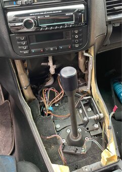 BMW E36 320i touring - 9