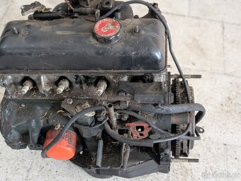 Renault 4 - 9