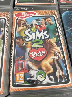 Prodej velké PSP sbírky – 2 konzole, 2 pouzdra, 4 baterie - 9