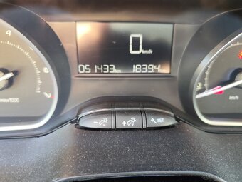 Prodám Peugeot 2008 - 9