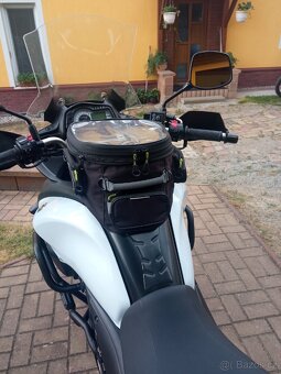 Suzuki DL 650 V strom - 9