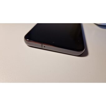 Samsung Galaxy S22 5G 8/256GB S901B - 9