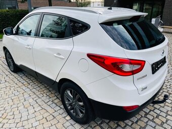 Hyundai ix35 2.0CRDi 4x4 FACELIFT VYHŘEV SERVISKA TAŽNÉ - 9