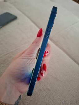 Apple iPhone 12 – 64 GB – modrý | stav C - 9