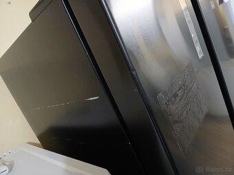 Hisense - 9