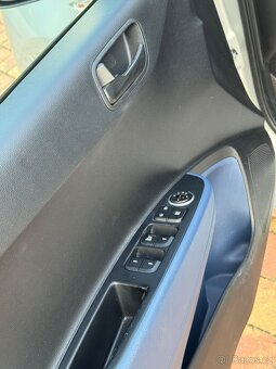 Hyundai i10 - 9