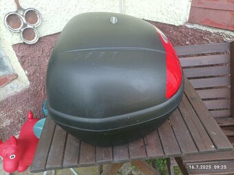 Kufr na motorku + montážní plotna. - 9