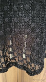 Dívčí šaty vel. do 140 cm, krásné, cena za 6 ks - 9