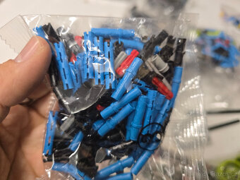 STAVEBNICE Technic PEUGEOT 9X8 24H Le Mans Hybrid mini - 9