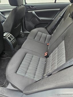 Škoda Octavia 1.6 tdi 77 kw r.v. 2011 - 9