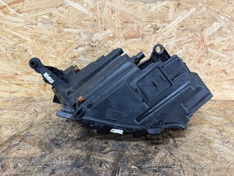 PRAVÝ PŘEDNÍ FULL LED SVĚTLOMET ŠKODA KAMIQ 658941016 - 9