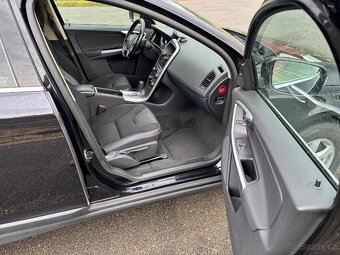 Volvo XC60 D5 AWD 2,4 151kW - 9