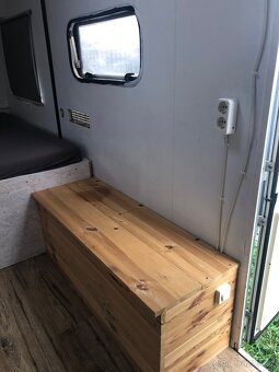 Karavan - 9